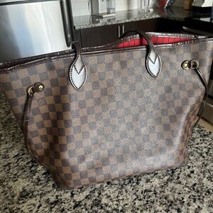 Louis Vuitton Neverfull